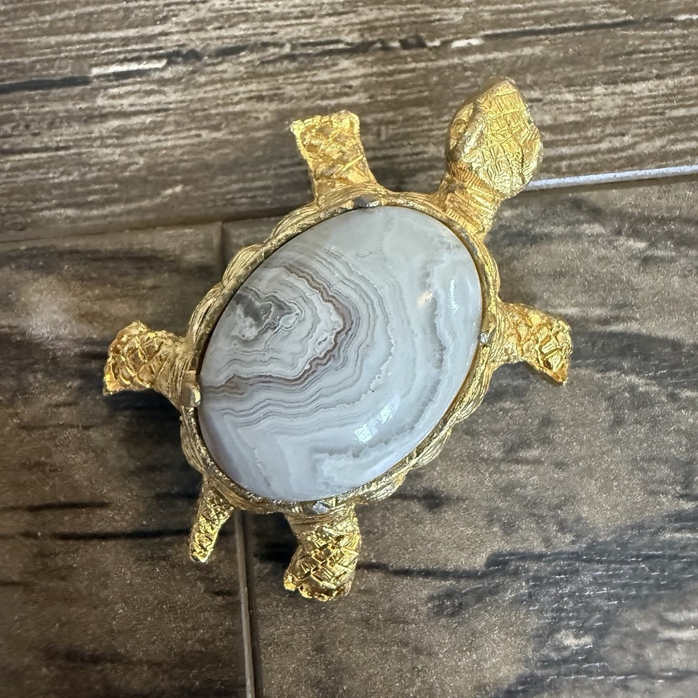 Vintage Gold Tone Turtle‎ Brooch Pin With Banded Agate Stone Shell